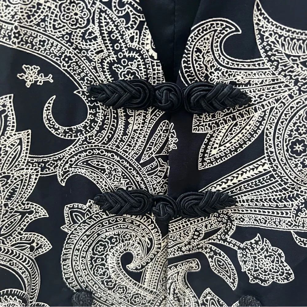 Max & Mabel printed vest. Size XS/S - Picture 3 of 6